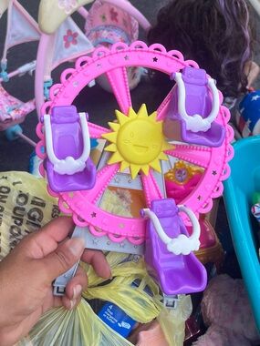 chic Pink & Purple Sun Ferris Wheel Toy